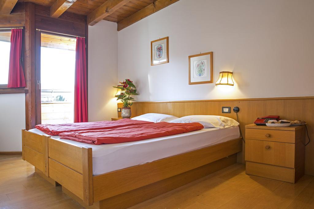 Hotel San Valier Cavalese Chambre photo