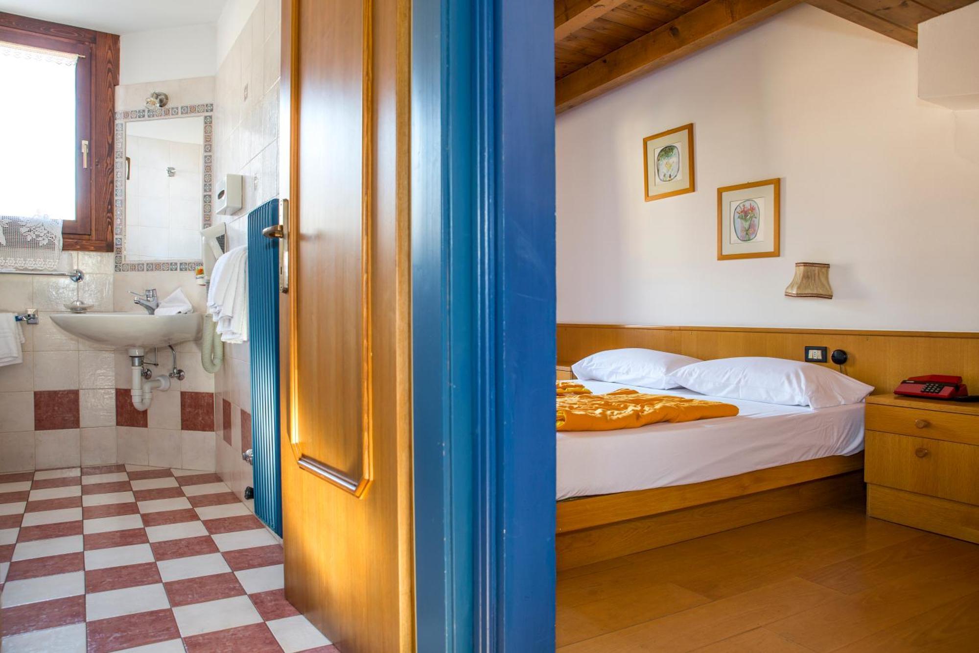 Hotel San Valier Cavalese Chambre photo